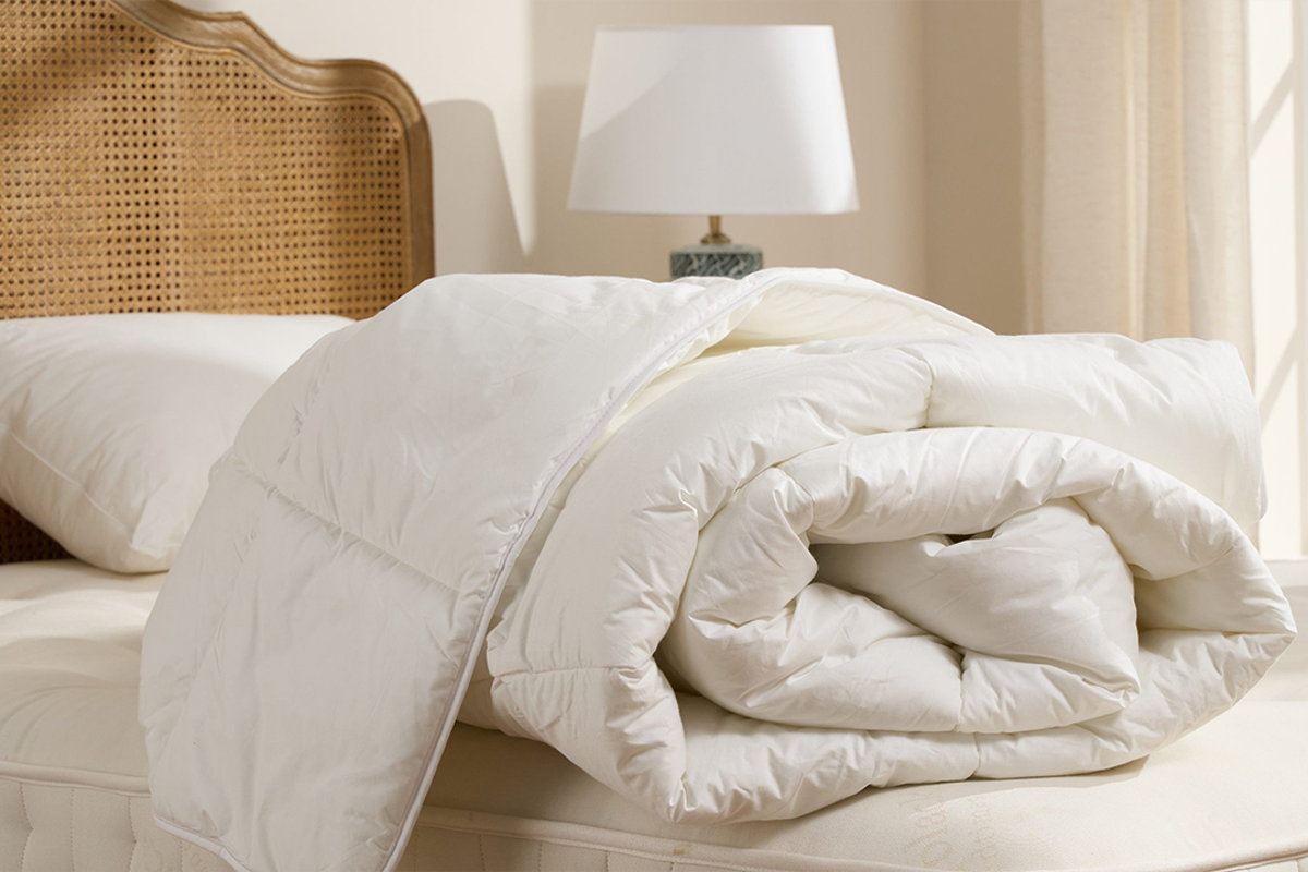8 Top Summer Duvets: Tested for Comfort on Warm Nights at Home