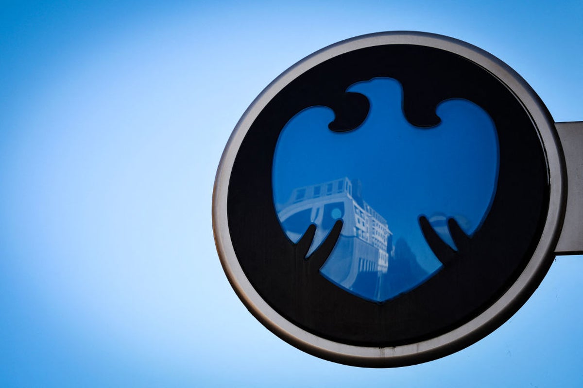 JLR Cuts Jobs, Barclays Slashes Rates