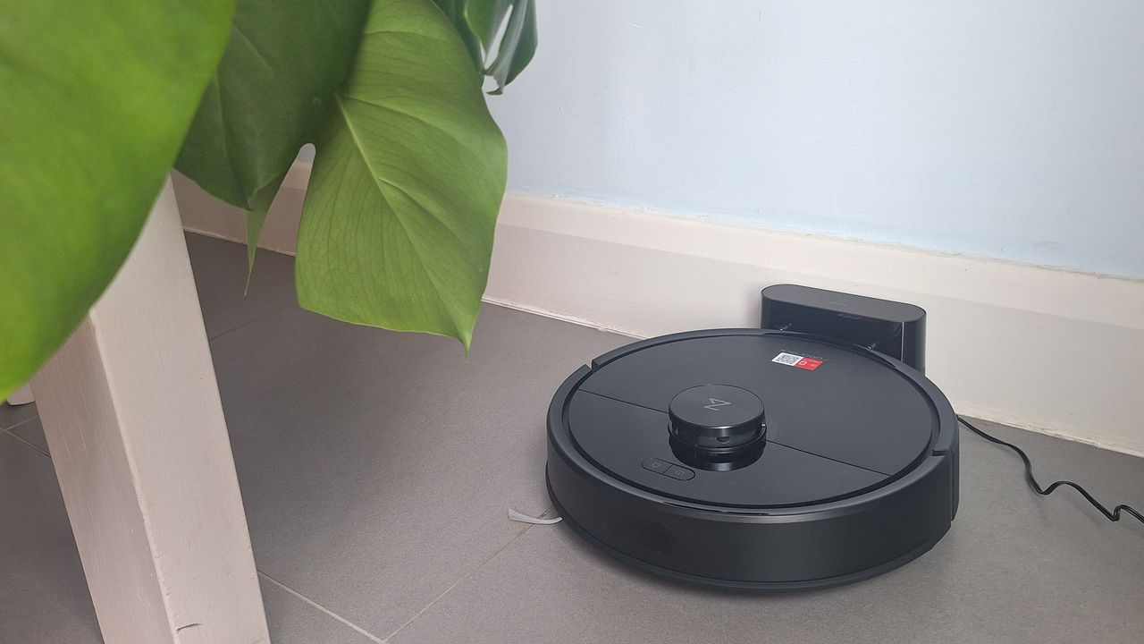 Budget Robot Vacuum: Powerful Cleaning, Unbeatable Value