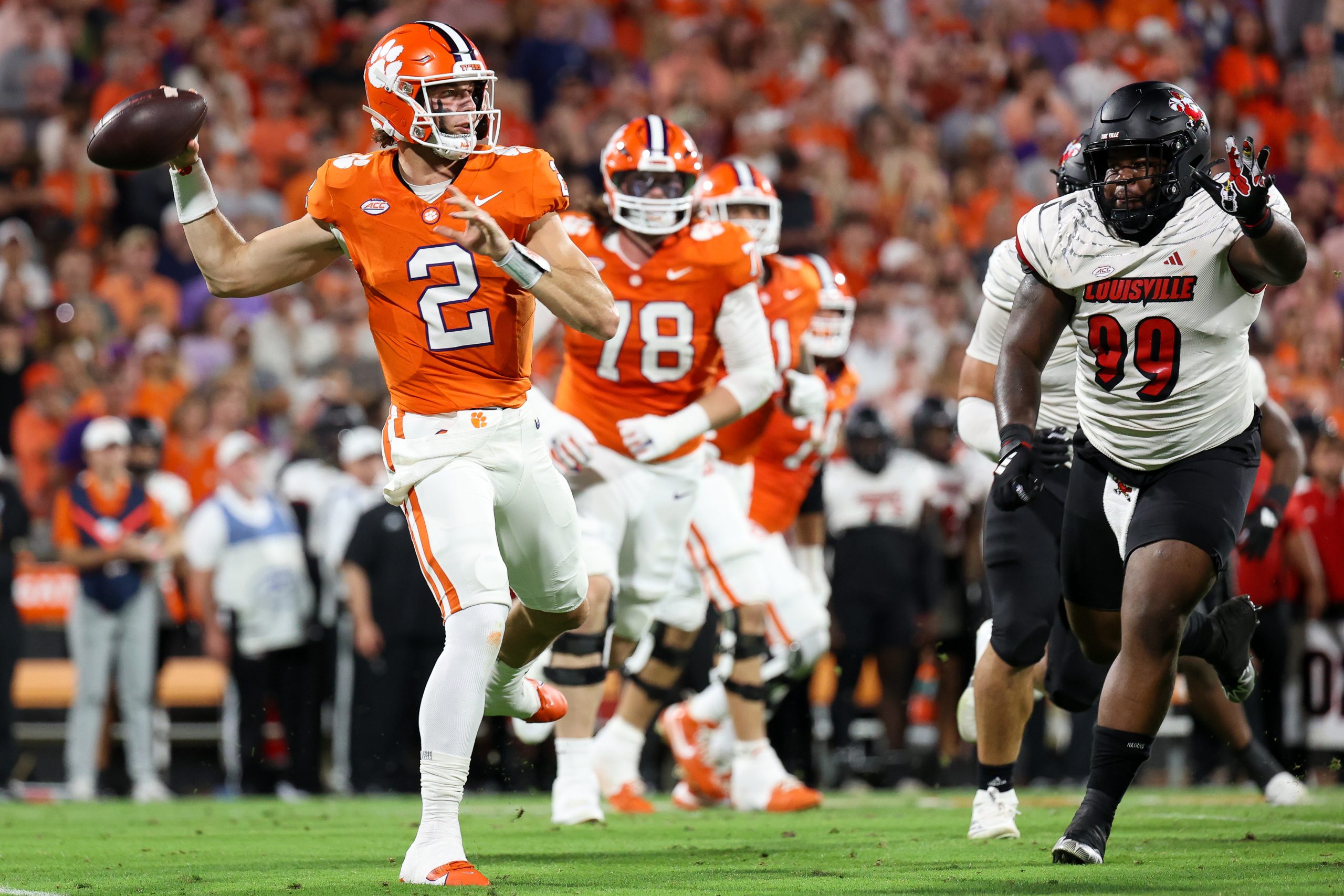 College Football Playoff Predictions: Which Team has the Clearest Path to the CFP?