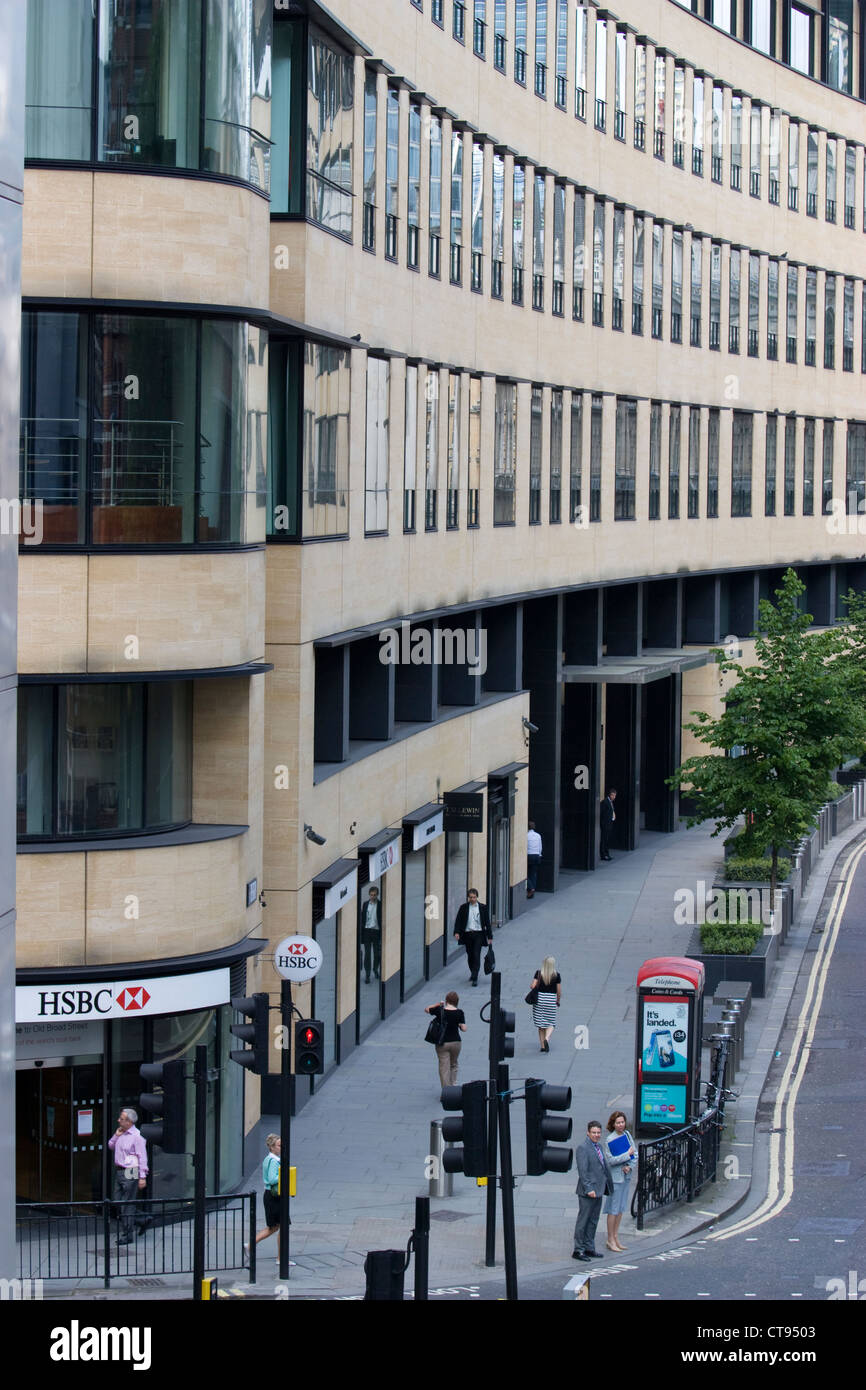 Inside the super-secret new HSBC branch in London for well-heeled customers